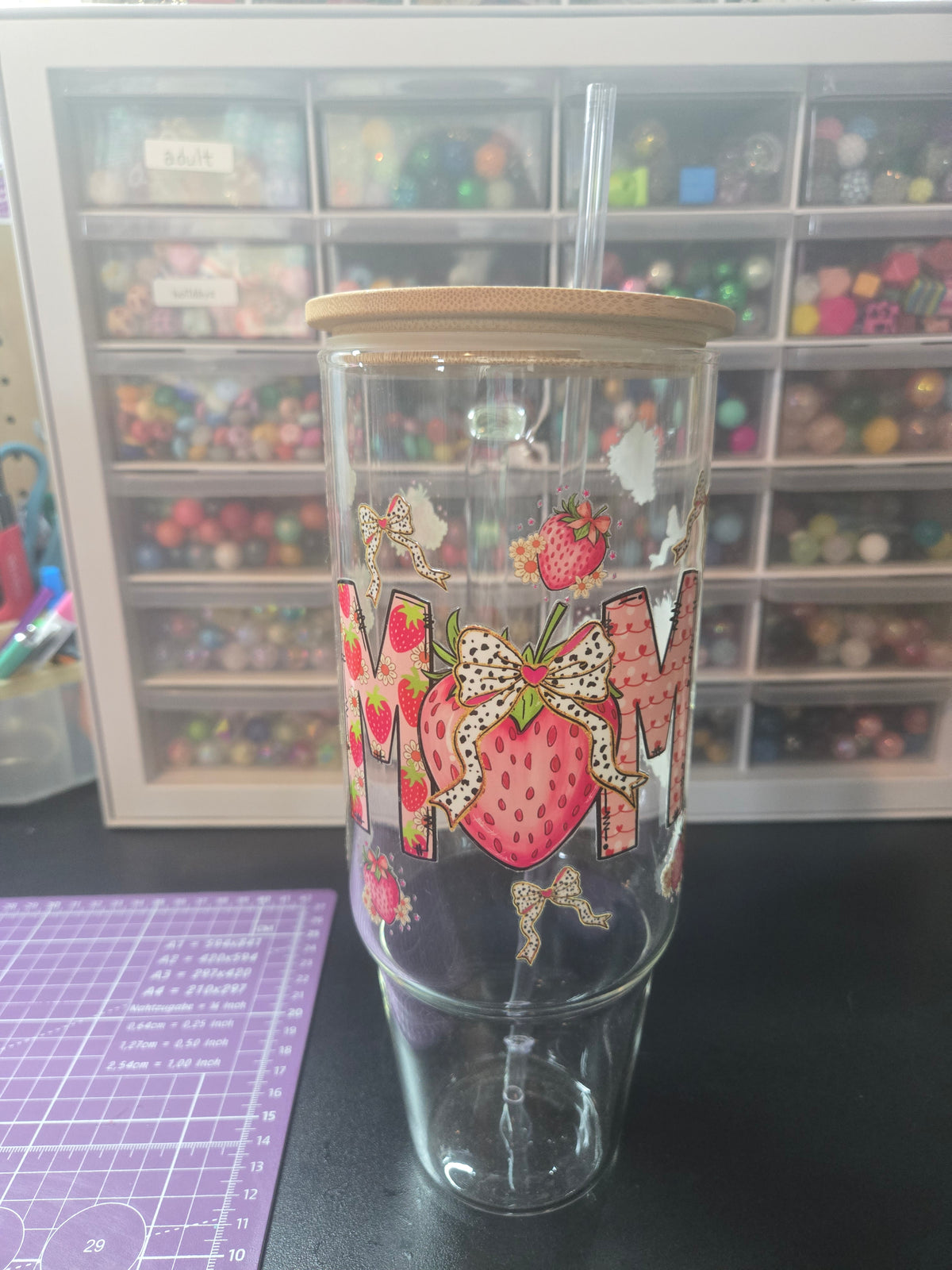 Strawberry Mom 40oz Glass Tumbler w/Straw and Bamboo Lid